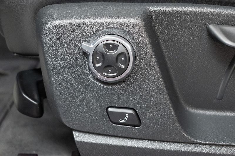 Audi Q5 40 TDI 4x4*AIR*TAŽNÉ*KAMERA360 - fotka 18 z 46