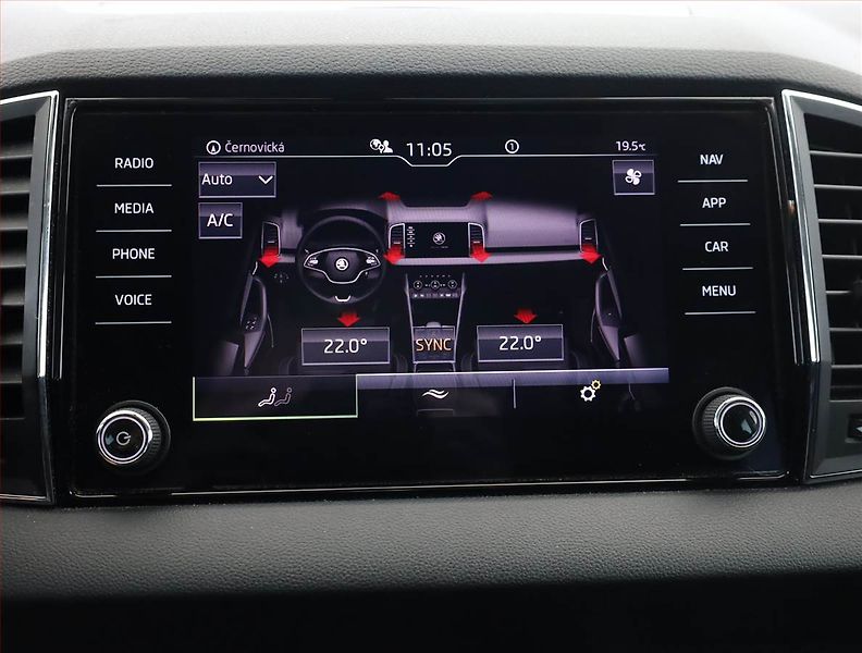 Škoda Karoq (2021) Style 2.0 TDI, Automat - fotka 15 z 18