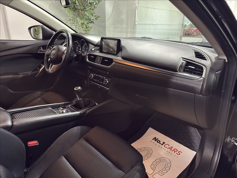 Mazda 6 2,2   D 1.MAJITEL 1.ROK ZÁRUKA - fotka 21 z 42
