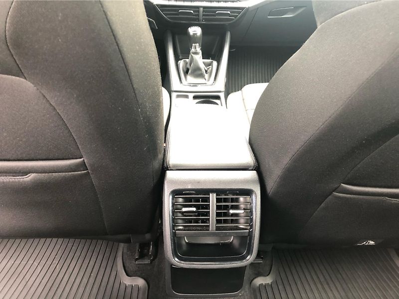 Škoda Octavia 2,0TDi 85kW AMBITION PLUS - fotka 23 z 28