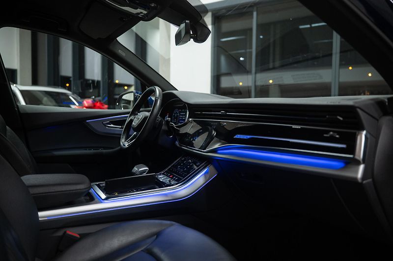 Audi Q7 (2022) S-LINE 55TFSI 250KW 4X4 VZDUCH - fotka 45 z 45