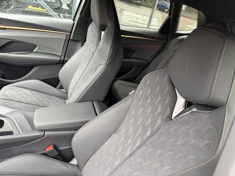 Cupra Terramar (2026) 2.0TSI 150kW 4WD R20 ZÁRUKA 5! - fotka 36 z 43