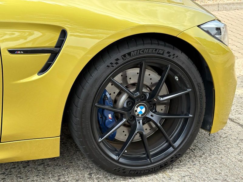 BMW M4 F82 LCI, 317 kW,34991km - fotka 17 z 56