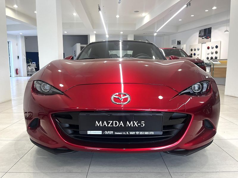 Mazda MX-5 (2026) 1.5L G132 6MT RWD Exclusive  - fotka 2 z 17