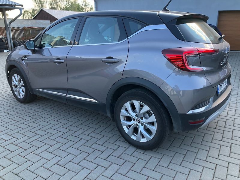 Renault Captur (2023) INTENS TCE 140 EDC 1.MAJ.ČR - fotka 9 z 33