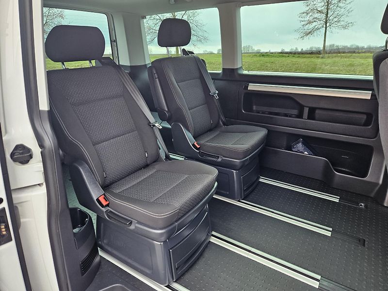 Volkswagen Multivan (2018) 2L 110KW, 4X4, DSG, DPH - fotka 19 z 23