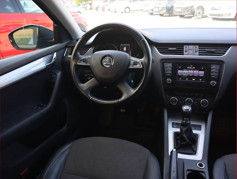 Škoda Octavia (2014) Greenline 1.6 TDI, Navi - fotka 7 z 19
