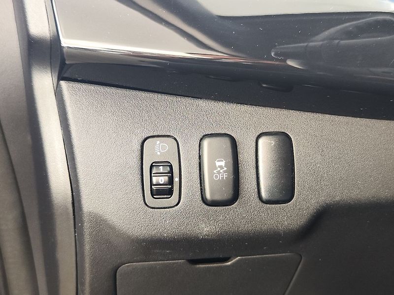 Mitsubishi Lancer 1.6 Mivec/86kW ČR 1.Majitel - fotka 23 z 27