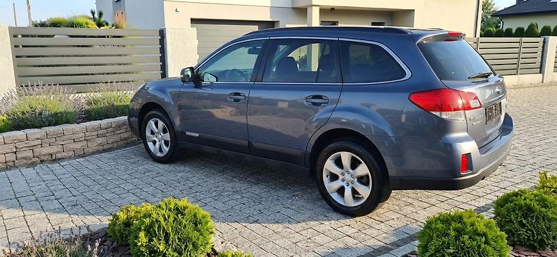 Subaru Outback 2.5 4x4 automat - fotka 25 z 28