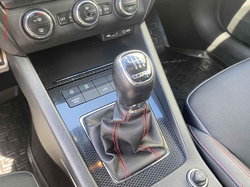 Škoda Octavia (2016) 2.0 TSi, RS Challange, bixen - fotka 16 z 20