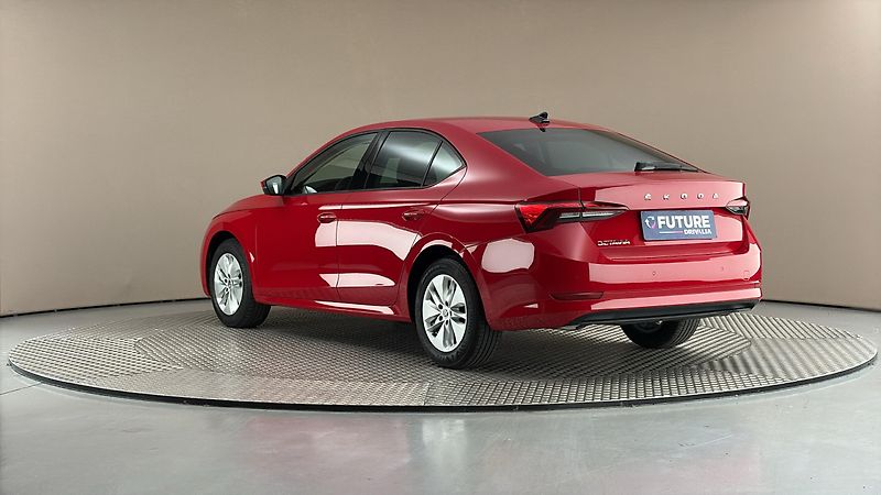 Škoda Octavia 1.5 TSI Ambition - fotka 2 z 25