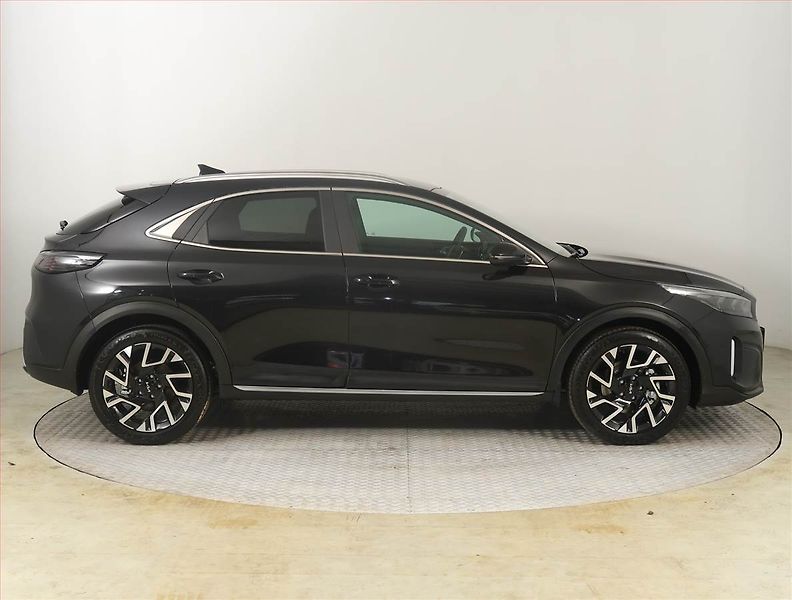 Kia XCeed (2026) 1.6 T-GDI, Ad. tempomat - fotka 6 z 20