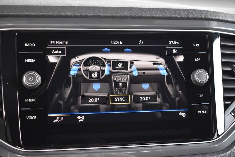 Volkswagen T-Roc (2022) Sport 1.5TSI 110kW DSG,tažné - fotka 20 z 25