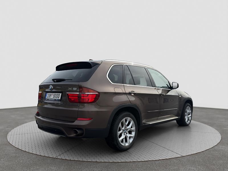 BMW X5 (2010) - fotka 7 z 28
