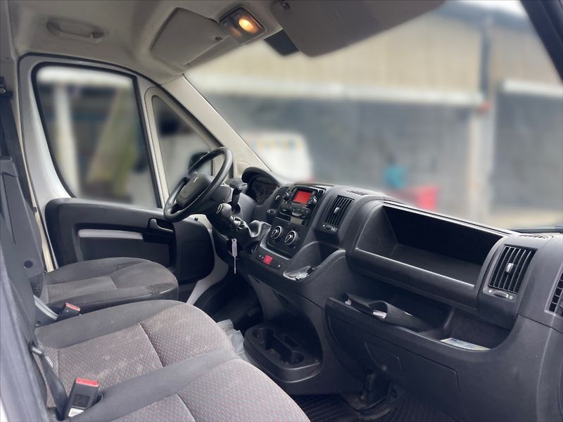 Peugeot Boxer 2,2 BHDI L4H2 - fotka 9 z 10