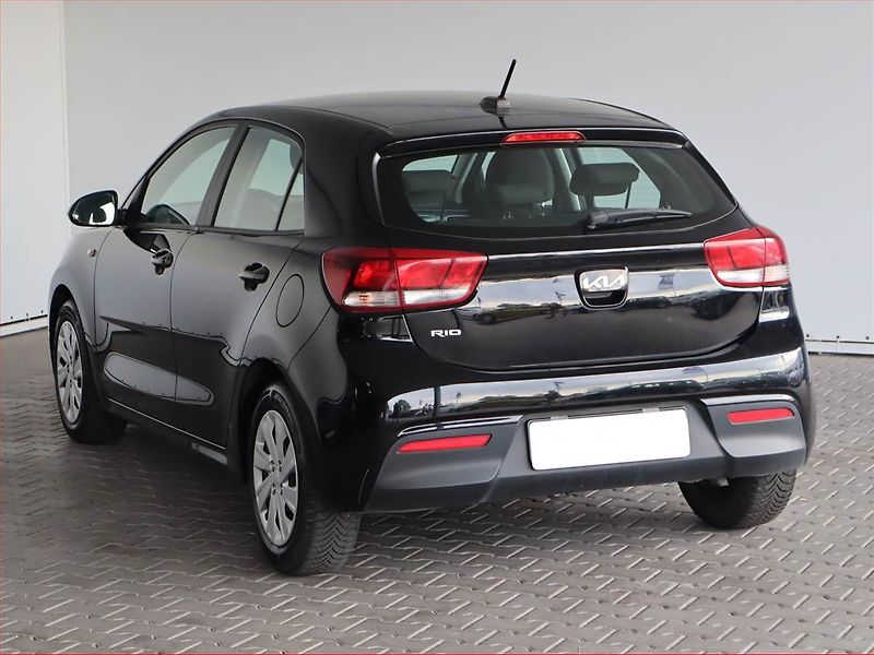 Kia Rio (2021) 1.2 DPI, Serv.kniha - fotka 4 z 17