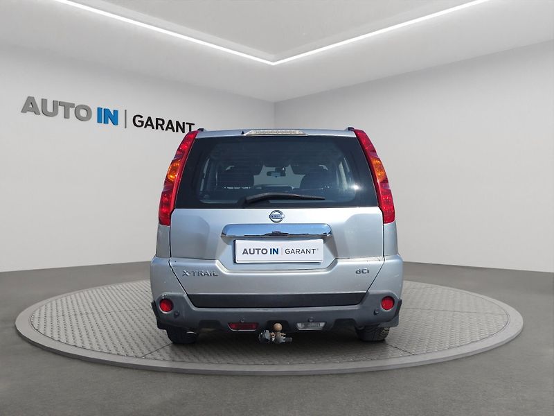 Nissan X-Trail (2010) 2.0 DCi 110kw 4x4 A/T, Tažné - fotka 6 z 23