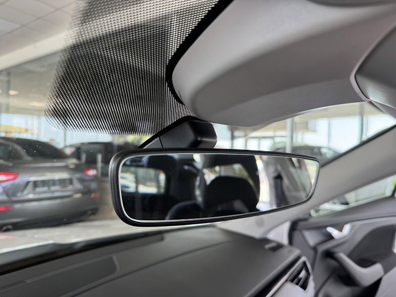 Škoda Kamiq 1,0TSI*Tempomat*PDC*REZERVACE! - fotka 17 z 29