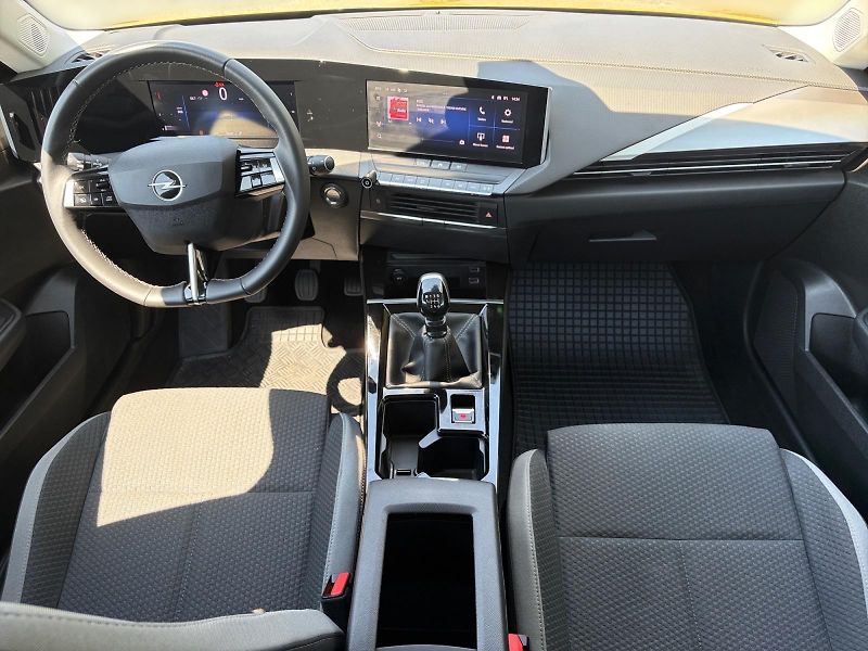 Opel Astra (2024) EDITION 1.2T 81kW CZ DPH - fotka 9 z 11