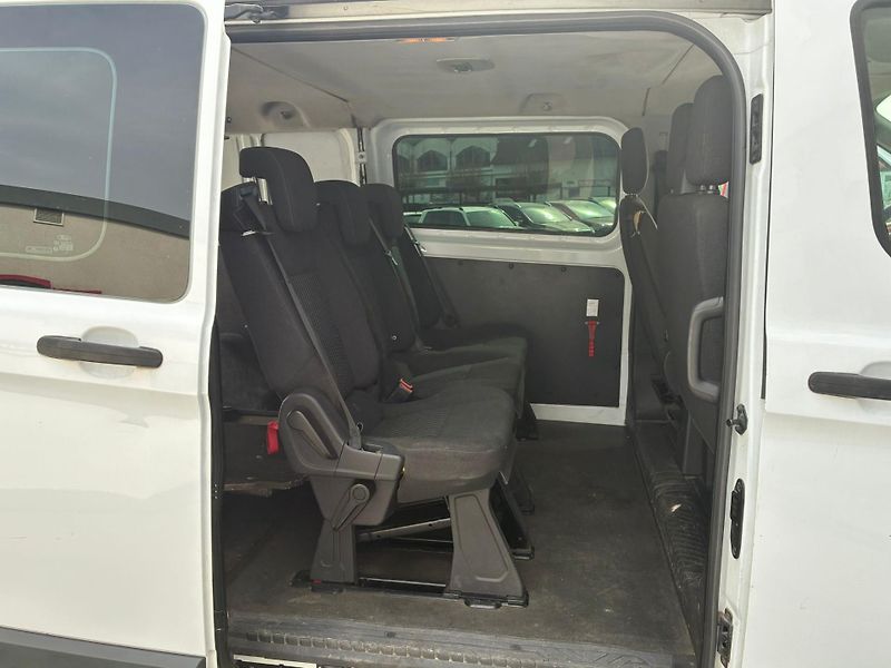 Ford Transit Custom (2014) 2.2TDCi, 92KW, 6 MÍST - fotka 13 z 25