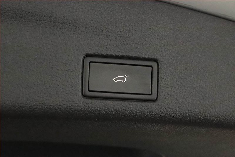 Volkswagen Sharan (2011) 2.0 TSI, Automat, Kůže, Navi - fotka 21 z 21