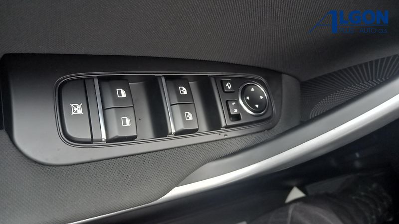 Kia Ceed SW (2025) 1,5 T-GDi GPF TOP - fotka 18 z 19
