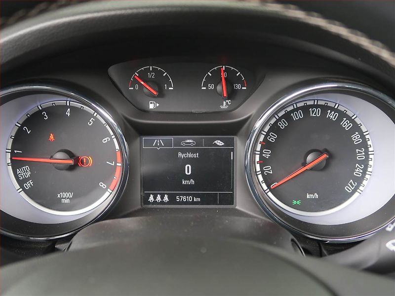 Opel Astra (2017) 1.0 Turbo, Tempomat - fotka 11 z 16