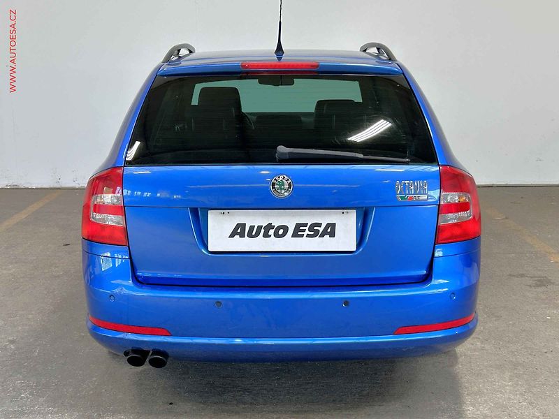Škoda Octavia (2006) 2.0TFSI - fotka 5 z 14