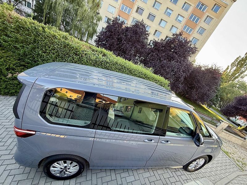 Volkswagen Multivan (2024) 2,0TSi 150kW LIFE DSG Koup.ČR - fotka 15 z 21