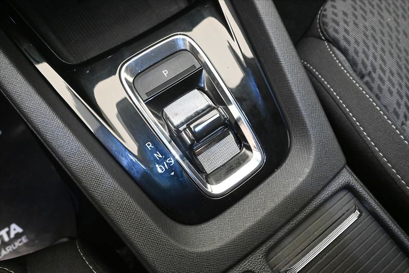 Škoda Octavia 2,0 TDI 110kW DSG Style Záruka - fotka 23 z 32