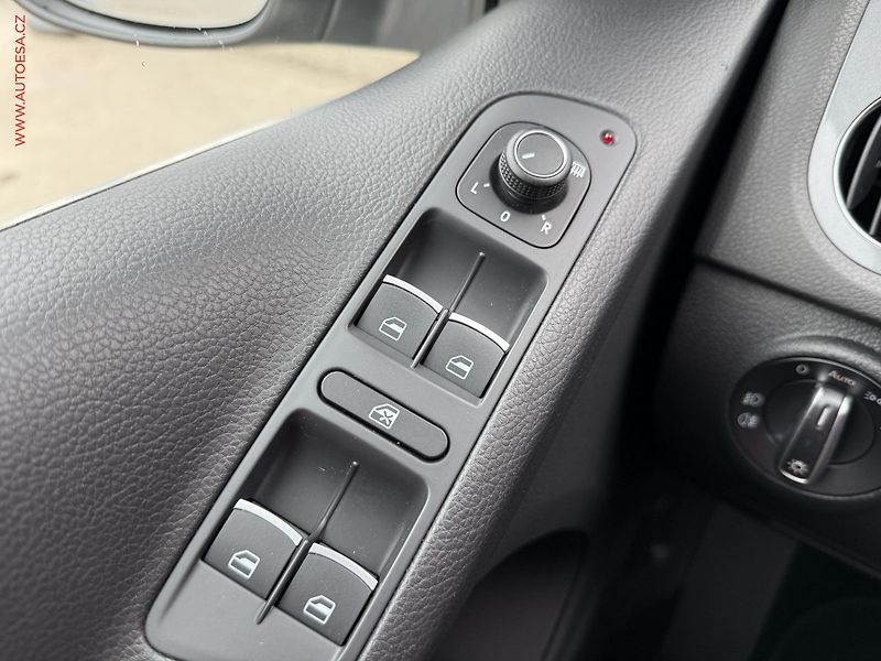 Volkswagen Tiguan (2015) 2.0 TDi 4x4, ČR, Sport&Style - fotka 11 z 16