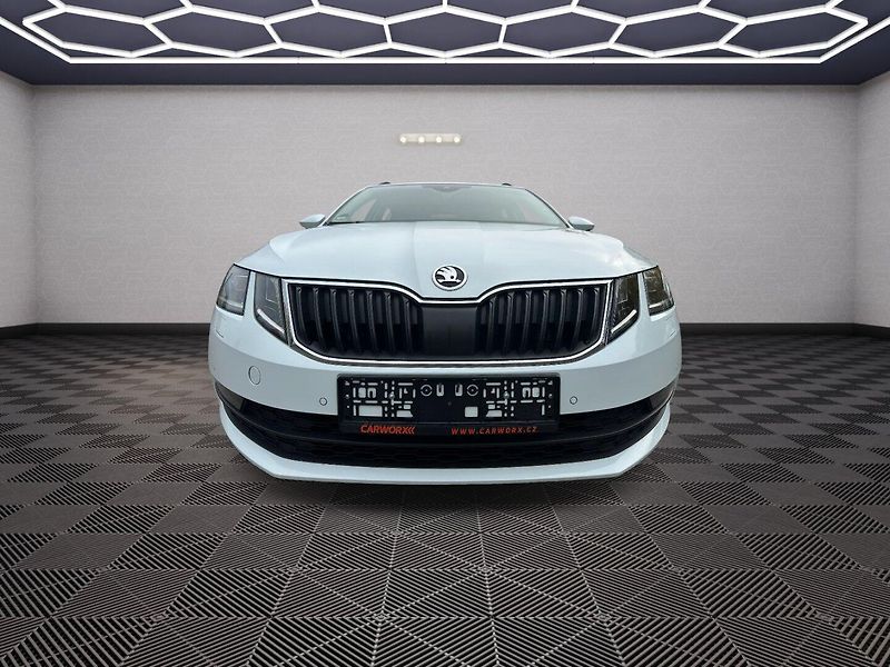 Škoda Octavia (2017) 2.0Tdi 110kw DSG Drive - fotka 2 z 22