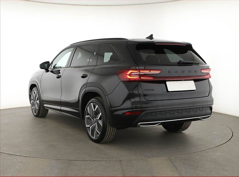 Škoda Kodiaq (2025) 2.0 TDI, Sportline, Navigace - fotka 4 z 27