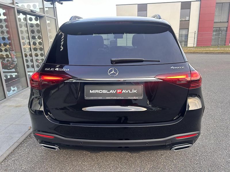 Mercedes-Benz GLE 450d 4MATIC AMG NIGHT - fotka 6 z 29