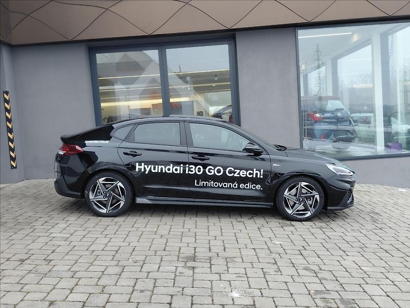 Hyundai i30 FB 1,5 TGDI DCT N LINE - fotka 4 z 22