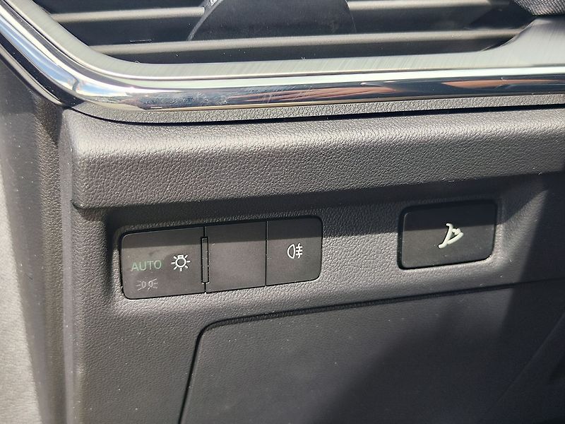 Škoda Enyaq EV/55 kWh/125kW Tour 50 - fotka 34 z 36