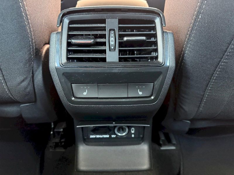 Škoda Karoq (2025) Sportline 1.5 TSI / 110 kW DSG - fotka 21 z 28