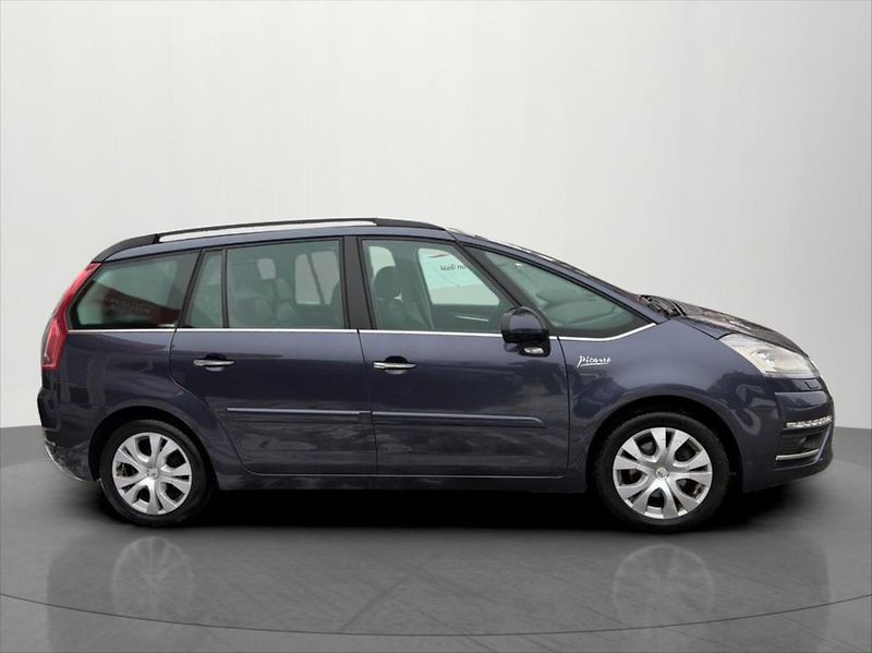 Citroën C4 Picasso 2,0 HDi 120 KW 7 míst DPH - fotka 8 z 26