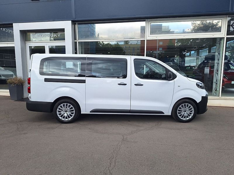 Peugeot Expert (2026) Combi L3 2.2 BlueHDi 180 S&S E - fotka 7 z 19