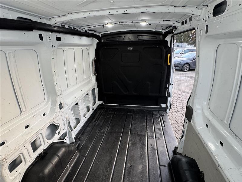 Ford Transit 2,0   L2H2 - fotka 9 z 17