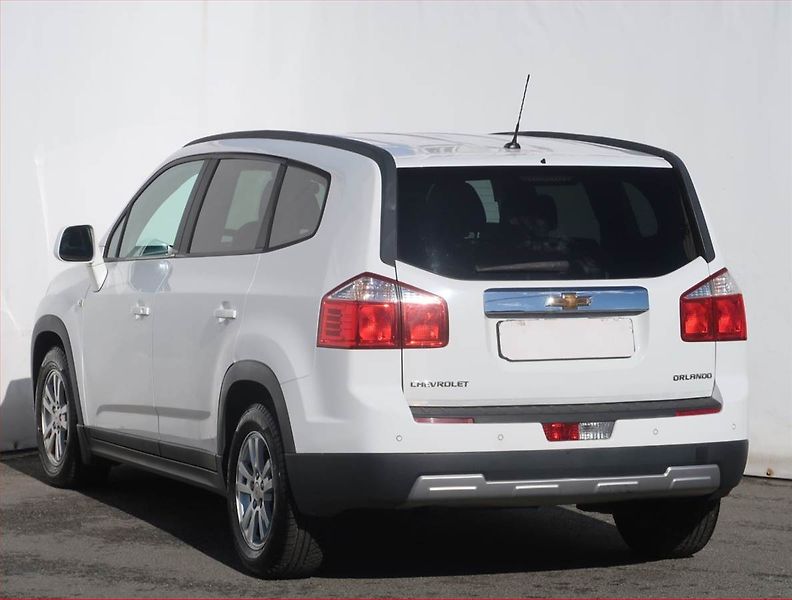 Chevrolet Orlando (2013) 2.0 VCDi, 7 míst, nová STK - fotka 4 z 19