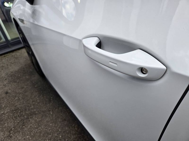 Volkswagen ID.3 (2022) Pro 150kW 62kWh - fotka 8 z 34