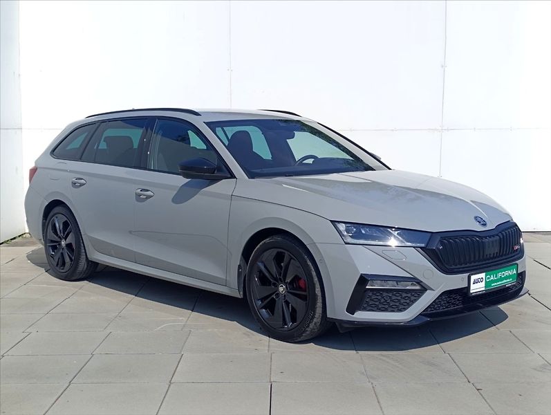 Škoda Octavia 2,0 TDi RS DSG Kamera 1maj. ČR - fotka 5 z 40