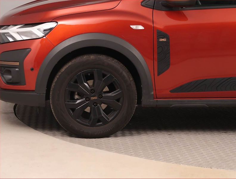 Dacia Jogger (2025) 1.0 TCe - fotka 14 z 15