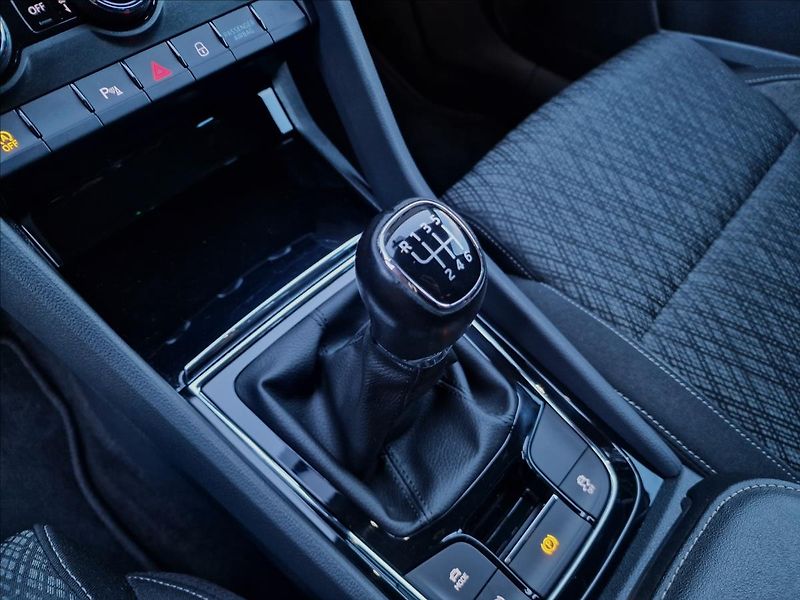 Škoda Karoq 2.0TDI Style, původ ČR,1.Maj. - fotka 36 z 50