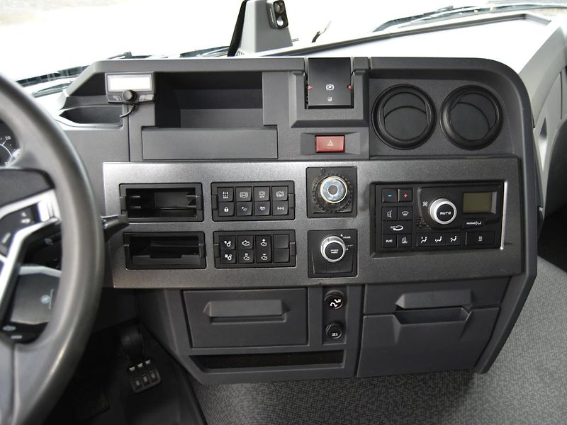Renault T 460 E6 PTO - fotka 11 z 25