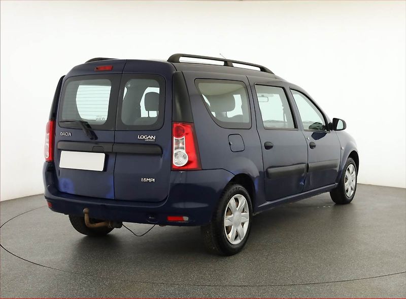 Dacia Logan (2010) 1.6, ČR,1.maj, po STK, Tažné - fotka 5 z 10
