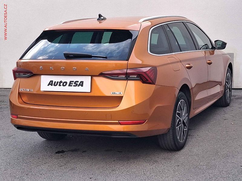 Škoda Octavia (2023) 1.5 TSi e-TEC, 1.maj,ČR - fotka 4 z 18
