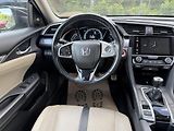 Honda Civic 1.5 VTEC TURBO Executive - náhled 10
