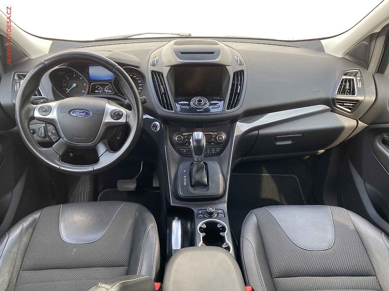 Ford Kuga (2016) 2.0 TDCi 4x4, Titanium, AT - fotka 8 z 18